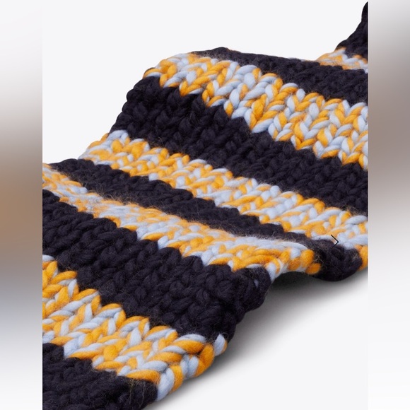 NEW Tory Burch stripe beanie and scarf set